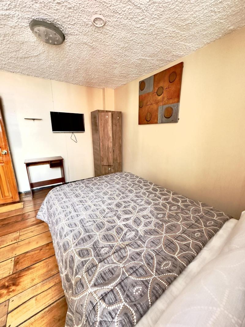 Hostal Niiza image