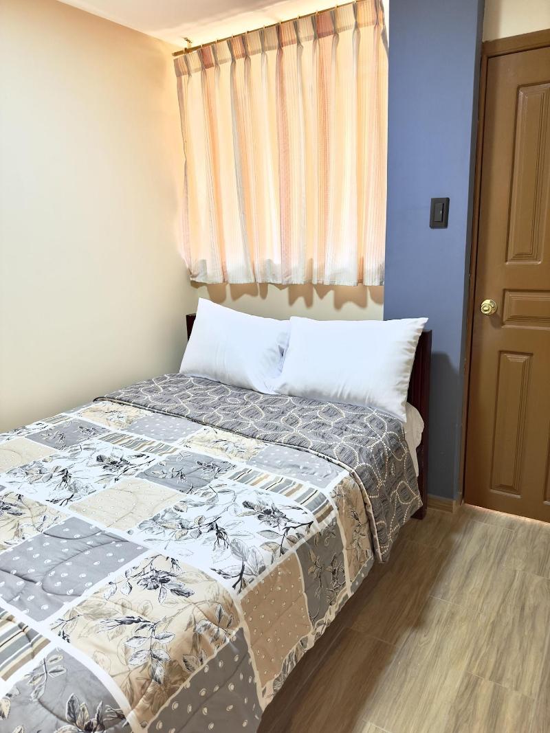 Hostal Niiza image