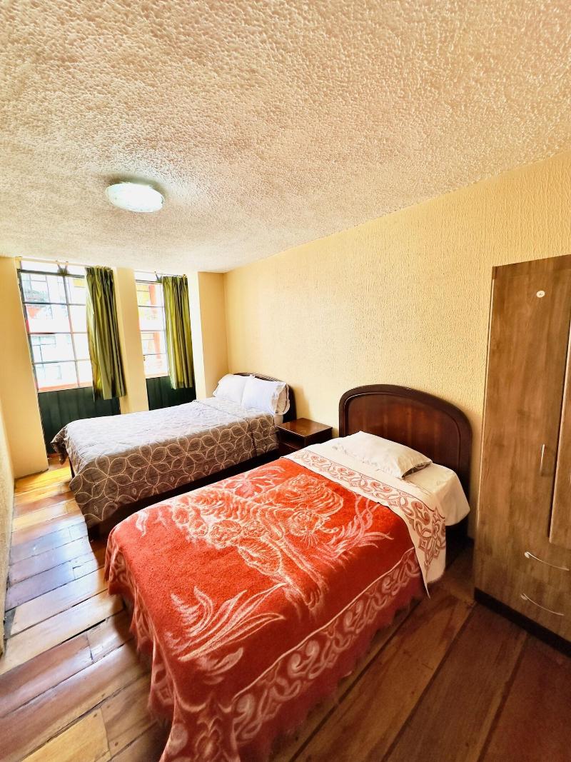 Hostal Niiza image