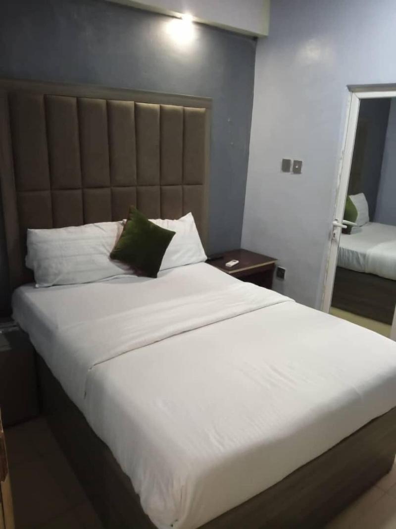 Morada Hotels image