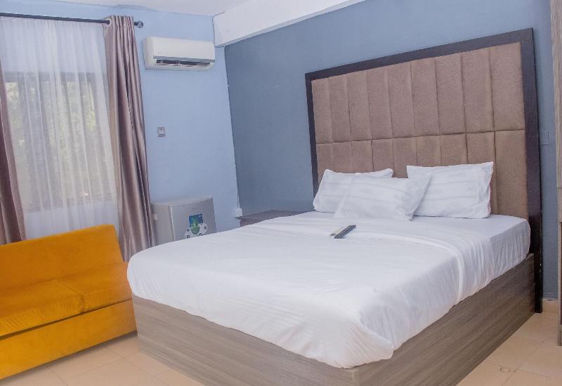 Morada Hotels image