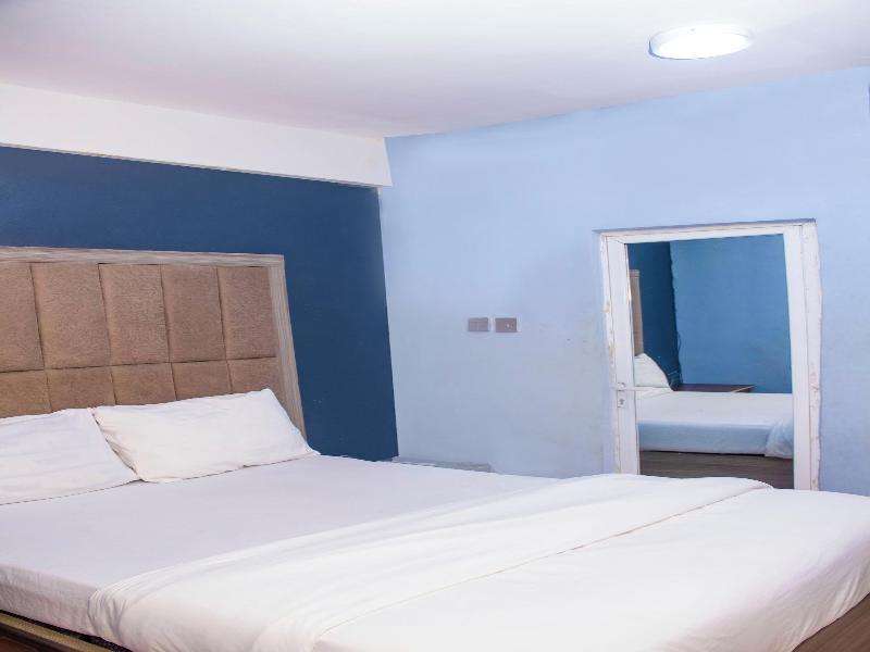 Morada Hotels image