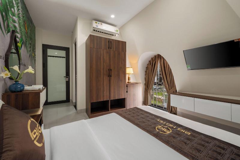 Big Hotel image