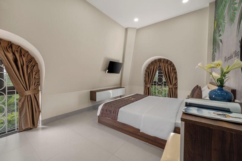 Big Hotel image