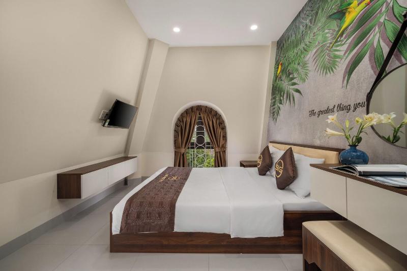 Big Hotel image
