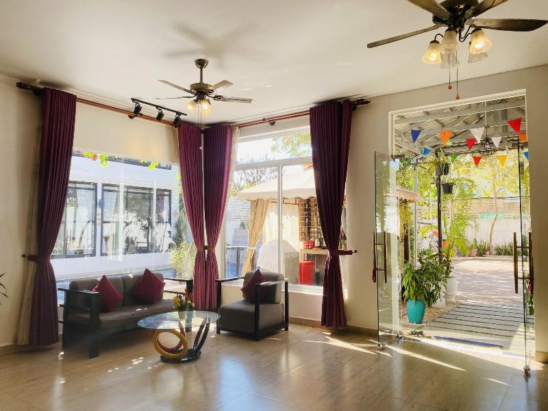 Ananphada Boutique image