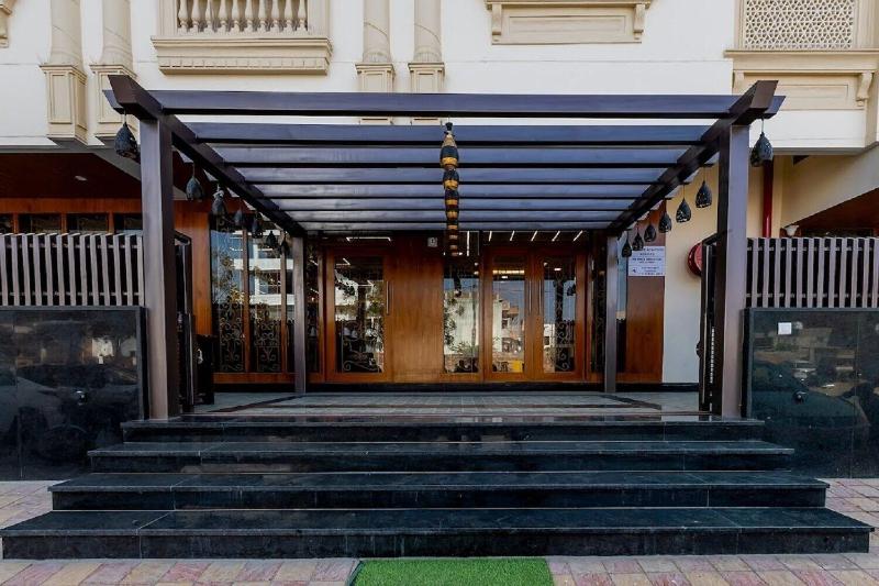 Five Elements Hotels Mertiya Residency image