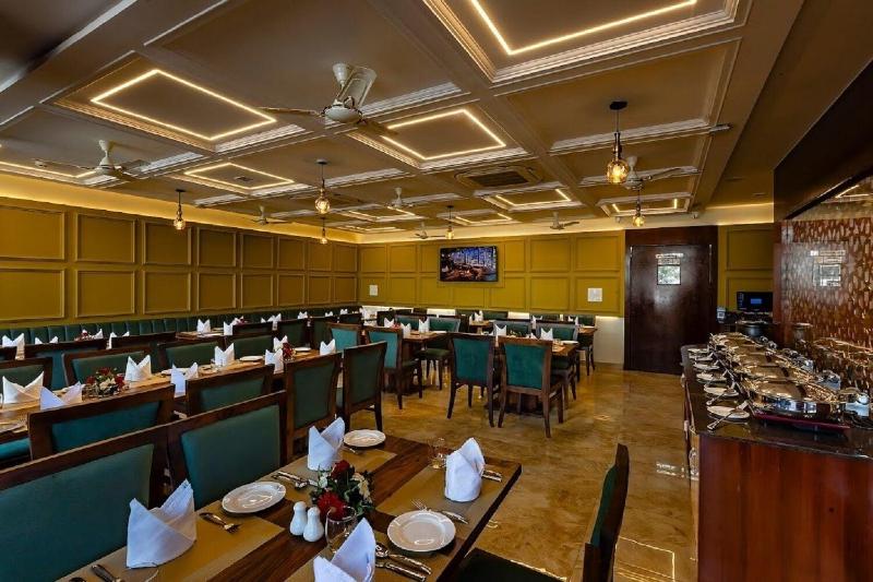 Five Elements Hotels Mertiya Residency image