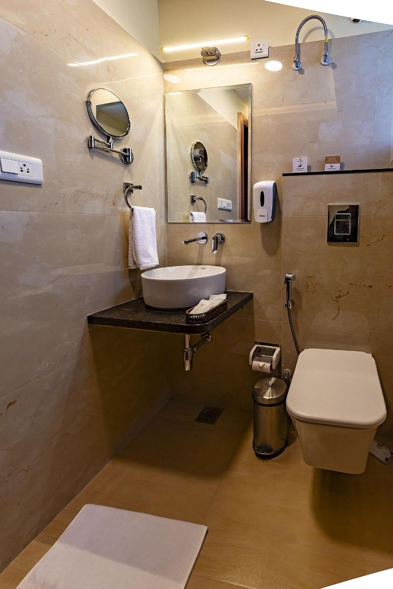 Five Elements Hotels Mertiya Residency image