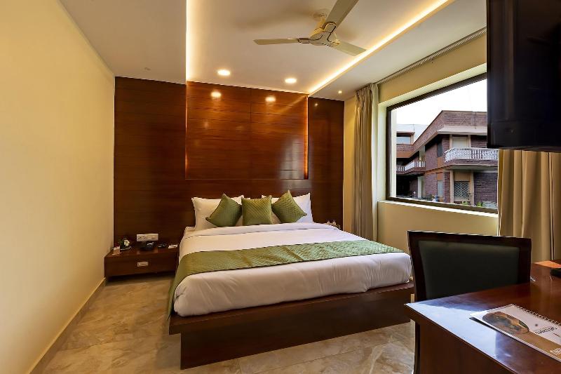 Five Elements Hotels Mertiya Residency image