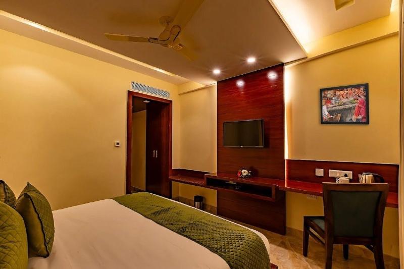 Five Elements Hotels Mertiya Residency image