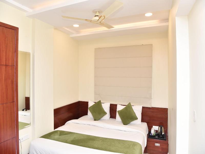 Five Elements Hotels Mertiya Residency image
