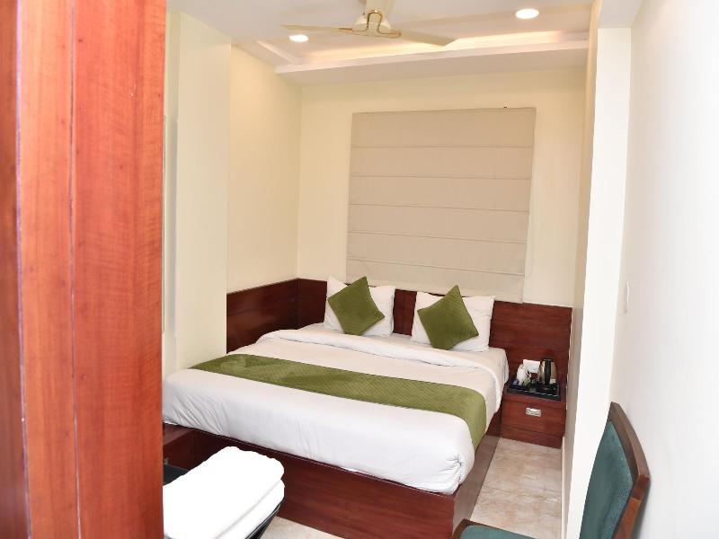 Five Elements Hotels Mertiya Residency image