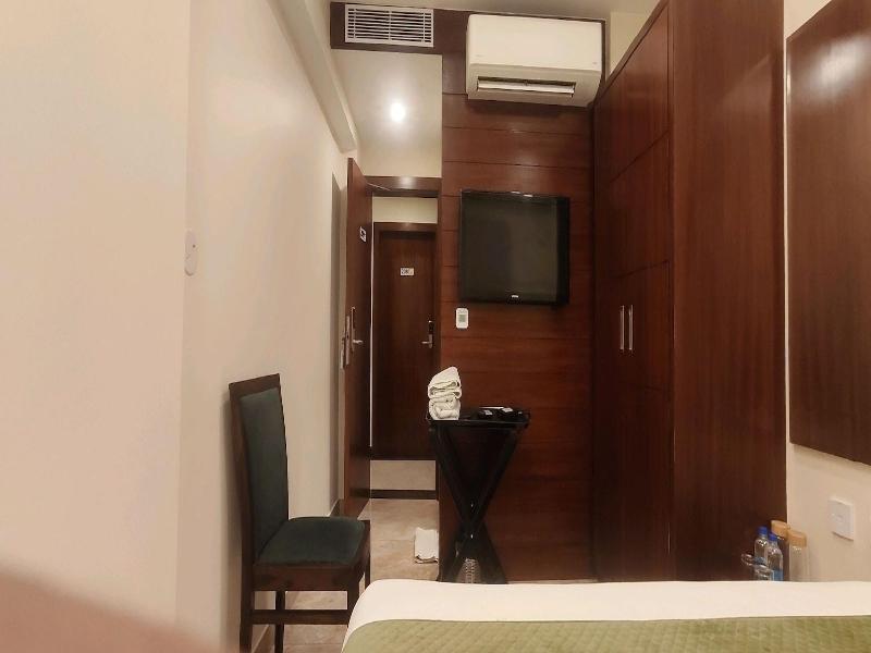 Five Elements Hotels Mertiya Residency image
