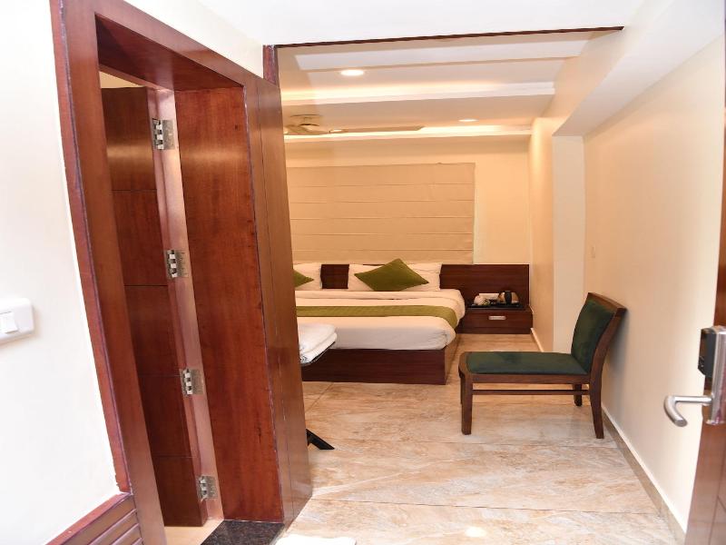 Five Elements Hotels Mertiya Residency image