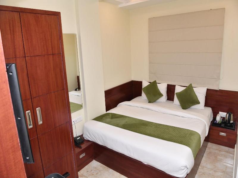 Five Elements Hotels Mertiya Residency image