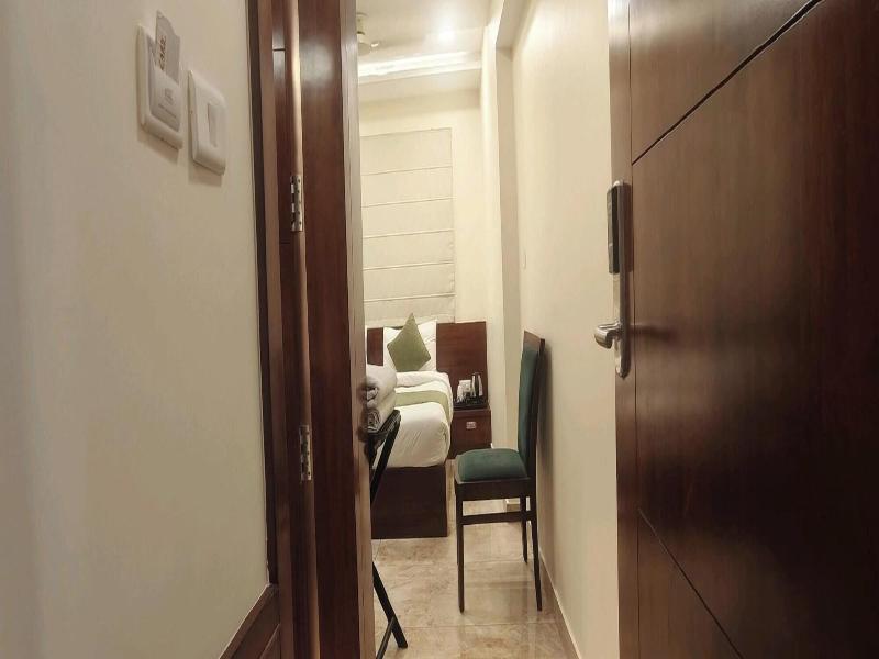 Five Elements Hotels Mertiya Residency image