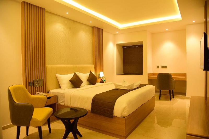 Hotel Grand Serene Mysore image