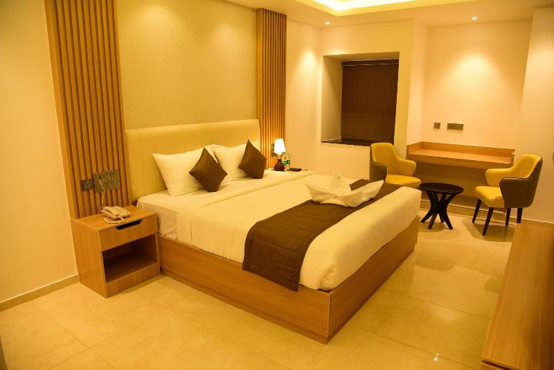 Hotel Grand Serene Mysore image