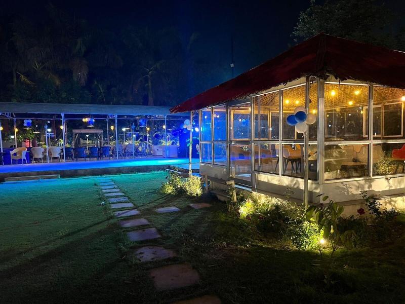 Green Leaf Cafe And Home Stay image