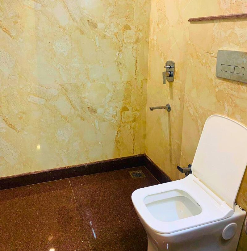 Qotel Hotel Pitampura image
