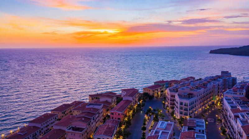 Sunset Bay Retreat Hotel image