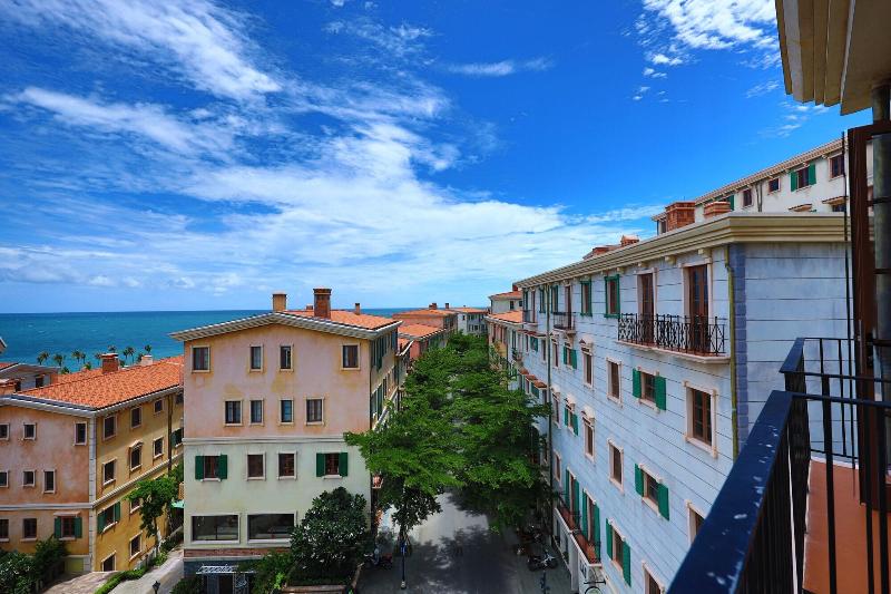 Sunset Bay Retreat Hotel image