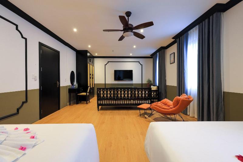 Sunset Bay Retreat Hotel image