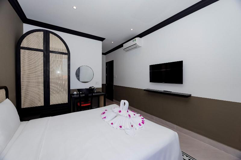 Sunset Bay Retreat Hotel image