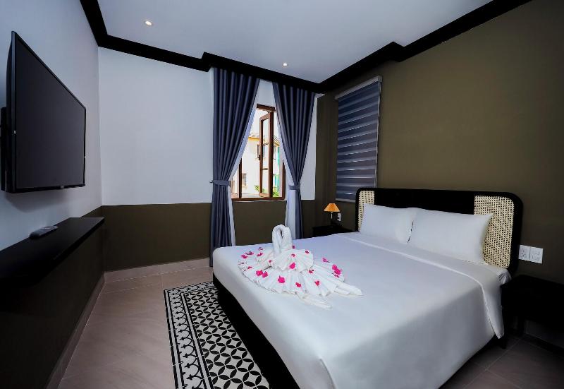 Sunset Bay Retreat Hotel image