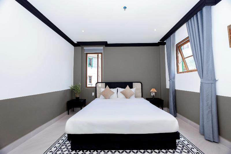 Sunset Bay Retreat Hotel image