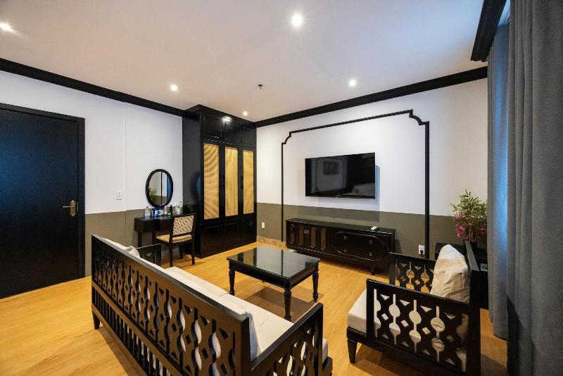 Sunset Bay Retreat Hotel image