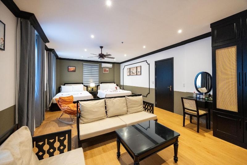 Sunset Bay Retreat Hotel image