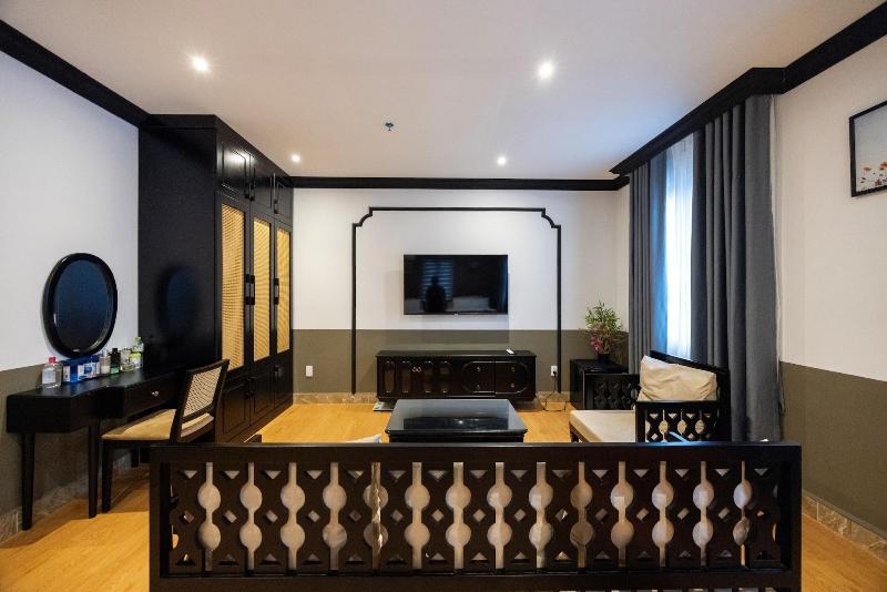 Sunset Bay Retreat Hotel image