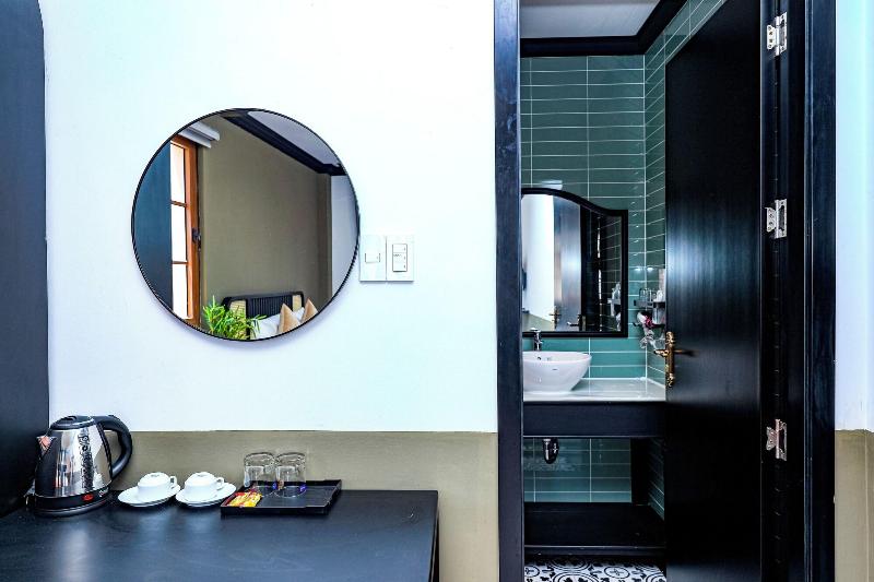 Sunset Bay Retreat Hotel image