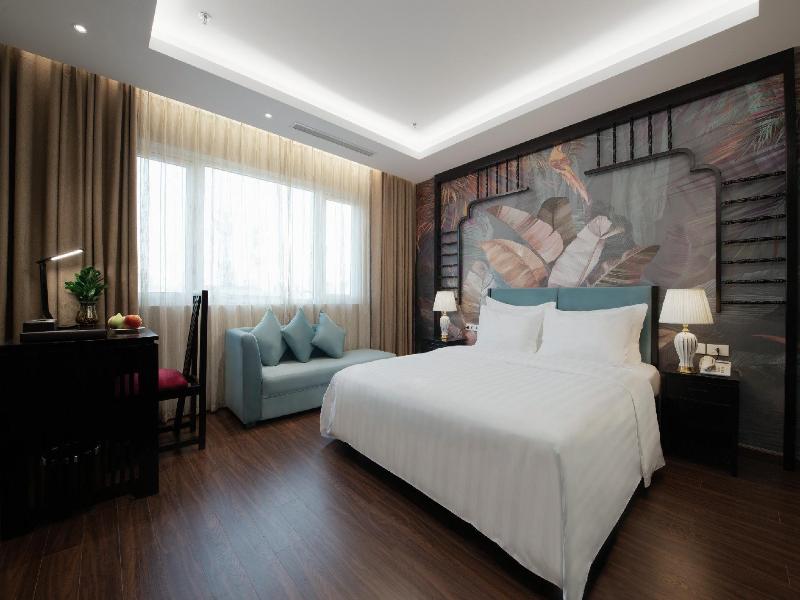 Quoc Hoa Premier Hotel & Spa image