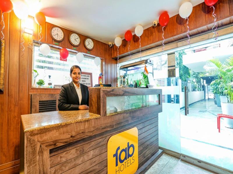 Fabhotel Chalet City image