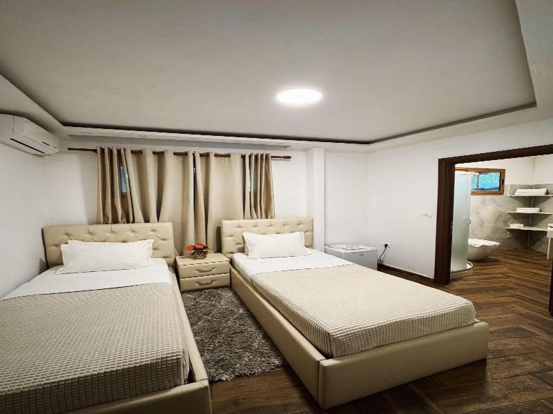 Hotel Legjenda image