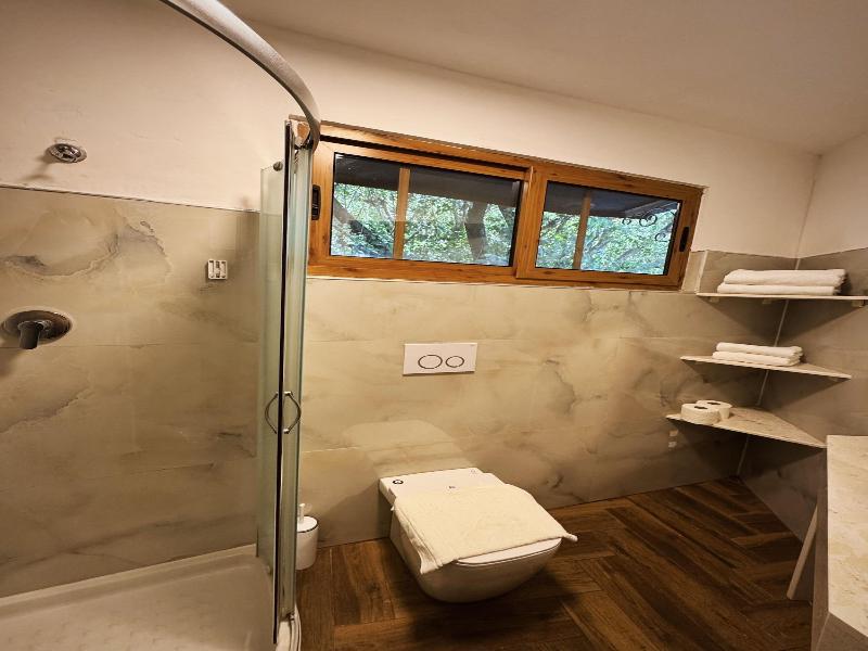 Hotel Legjenda image