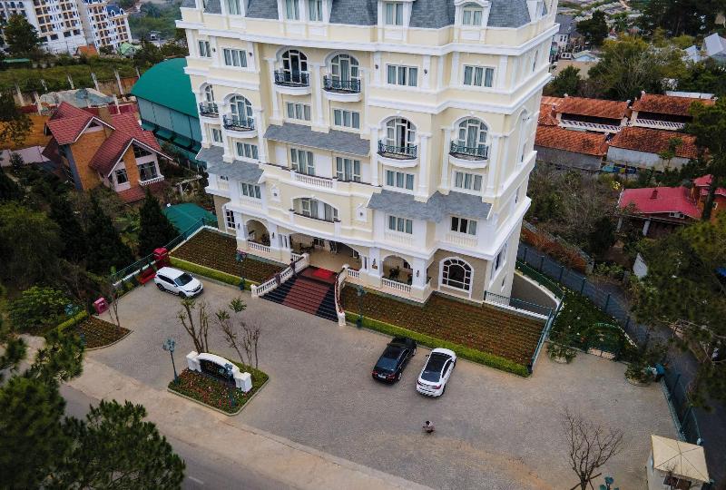Calyssa Hotels Village image