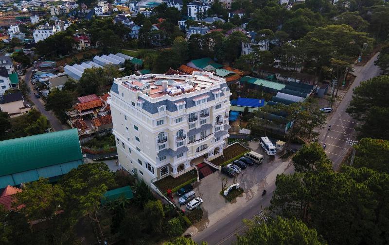 Calyssa Hotels Village image