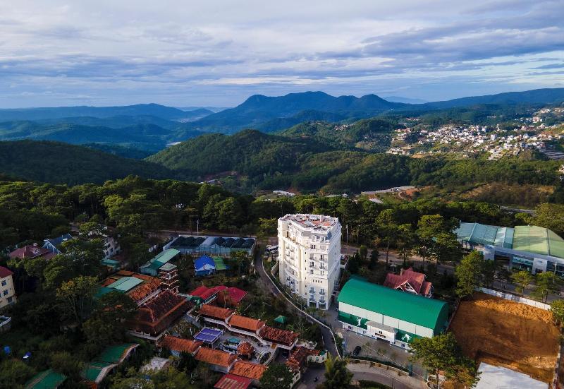 Calyssa Hotels Village image