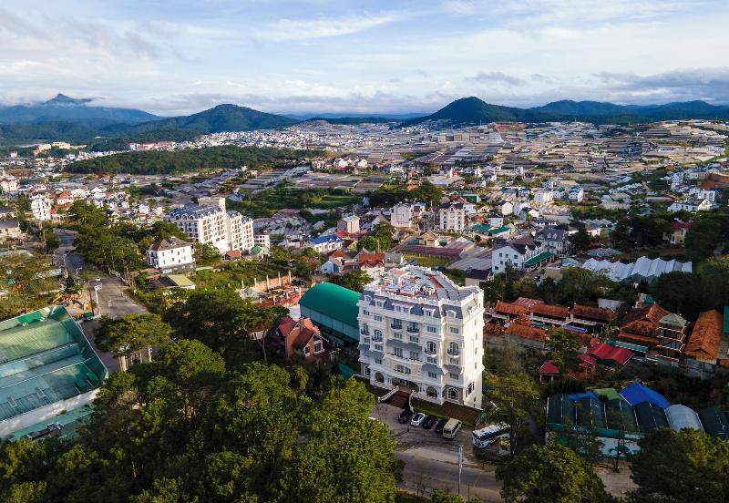 Calyssa Hotels Village image