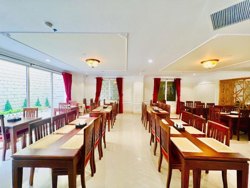 Calyssa Hotels Village image