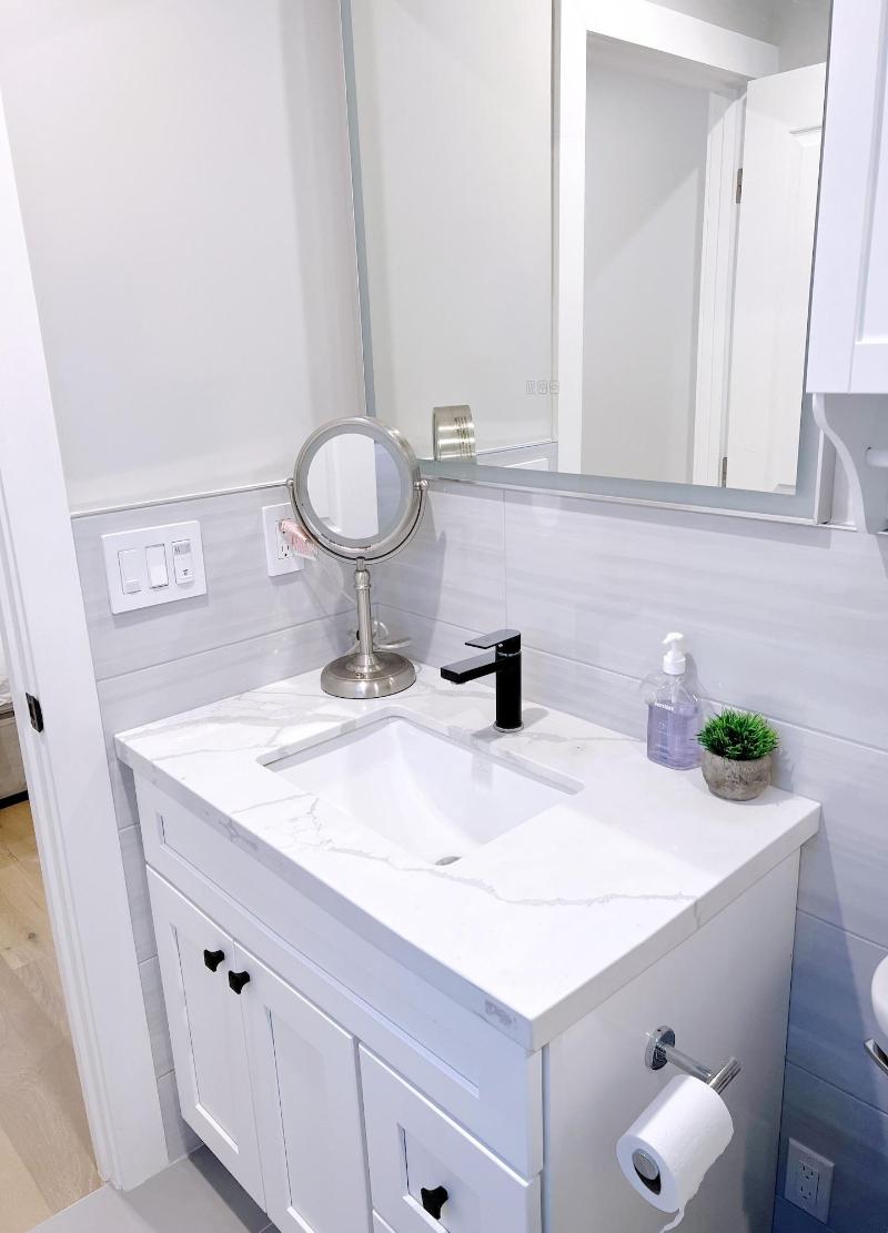 Lux Apartment On Hill Close To Sf image