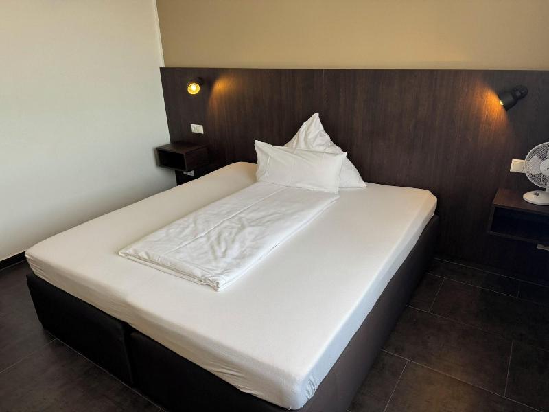 Hotel Ayhan image