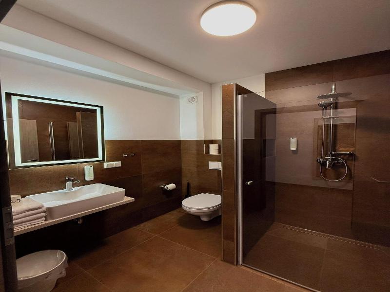 Hotel Ayhan image
