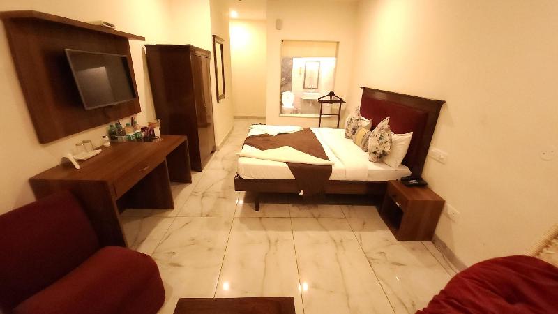 Hotel Multitech Premium image
