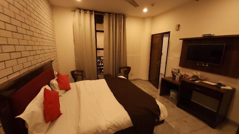 Hotel Multitech Premium image