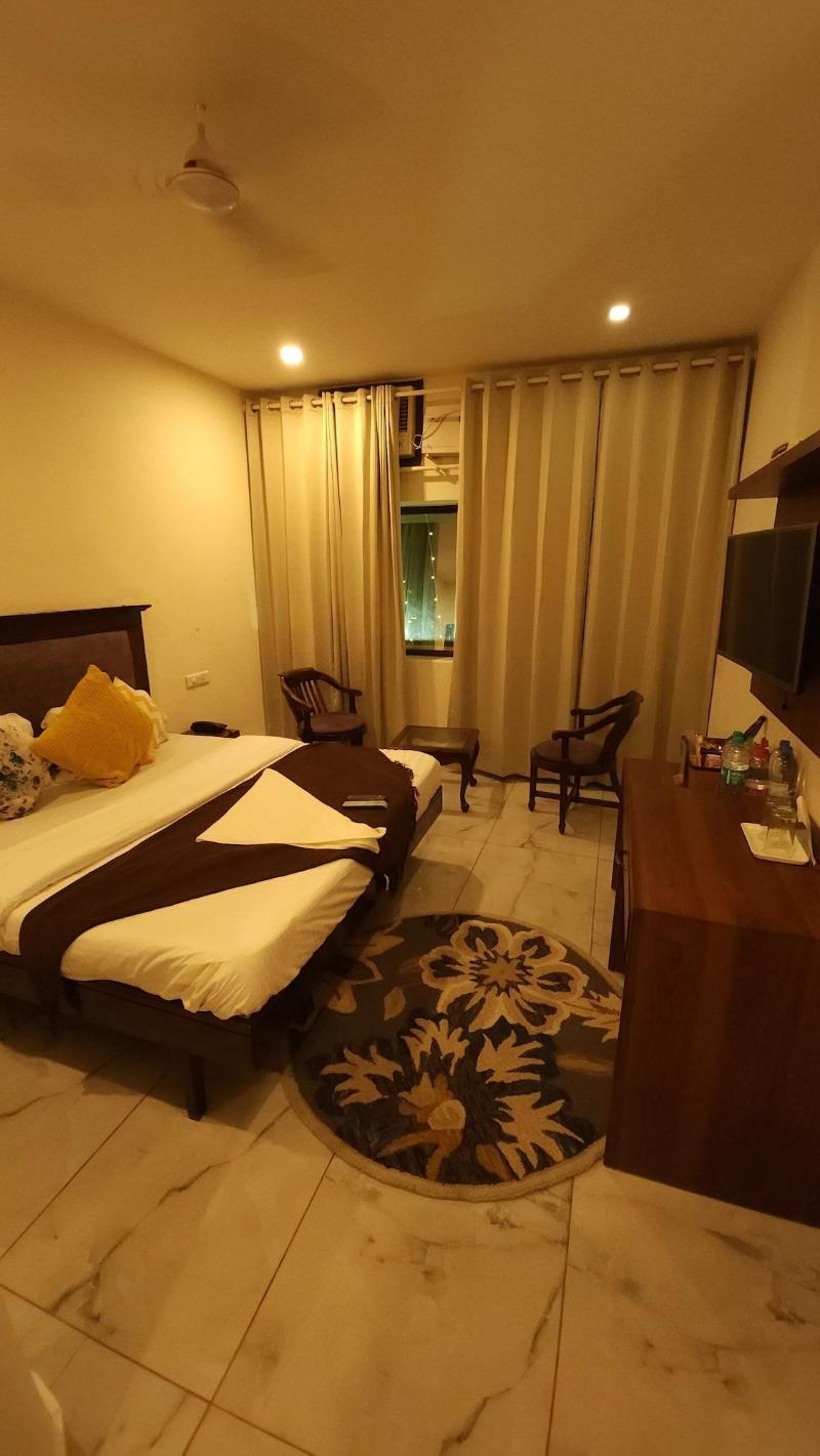 Hotel Multitech Premium image